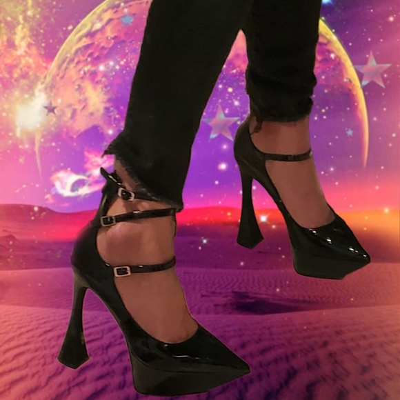 JEFFREY CAMPBELL Espionage BNIB 8 - Picture 2 of 13